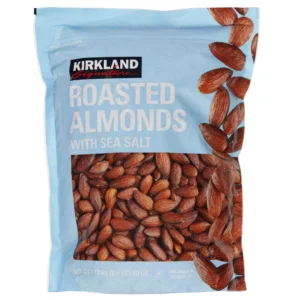 Almendras asadas exclusivas de Kirkland, sal marina, 2,5 libras | Importado de USA